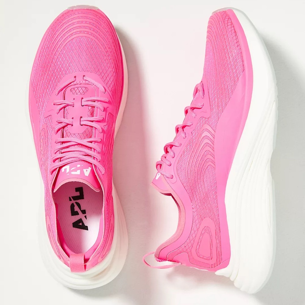 NWOB APL Streamline Sneakers Size 7